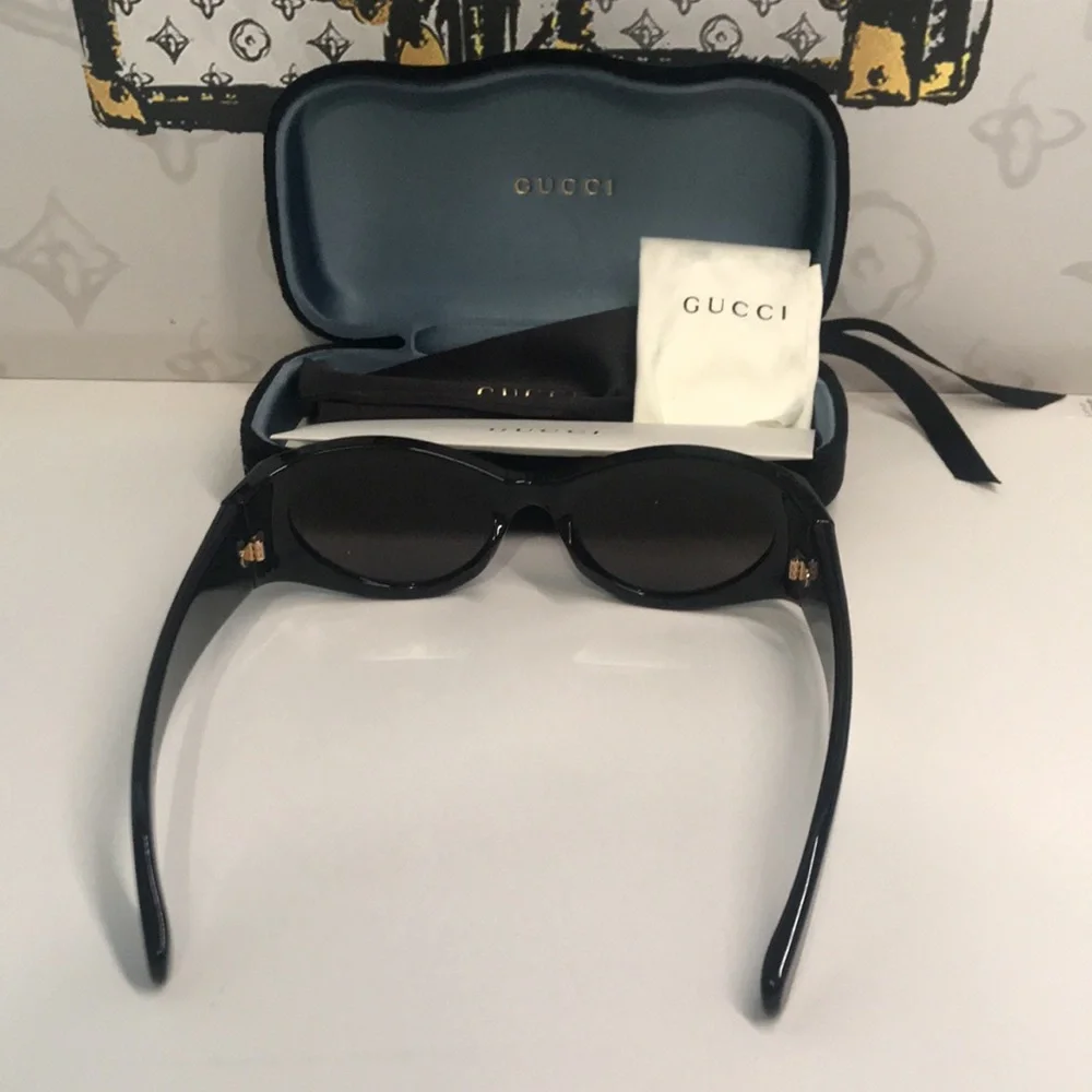 New Authentic Gucci GG1401S 001 Black Cat-Eye Sunglasses Grey Lenses